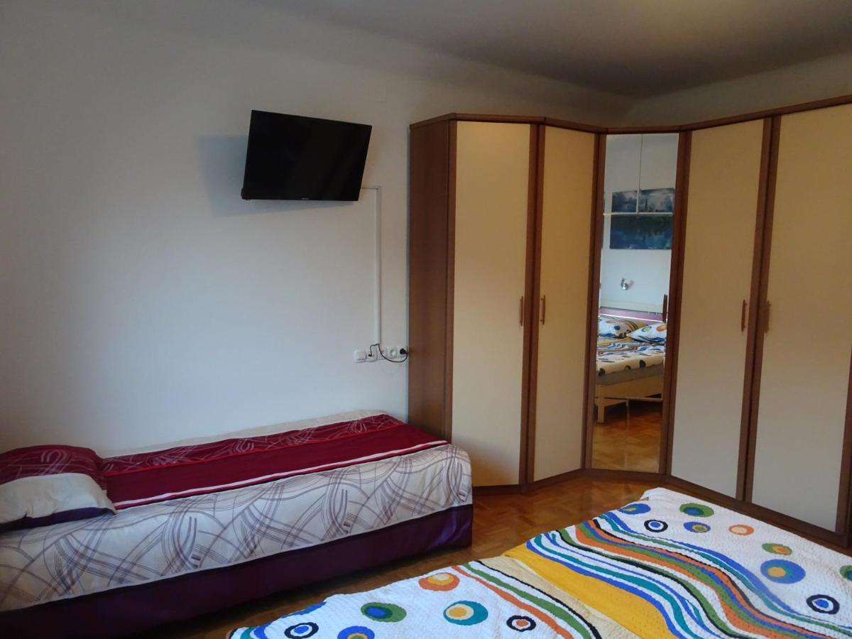 Apartma Dana-brinjtesa Apartment *